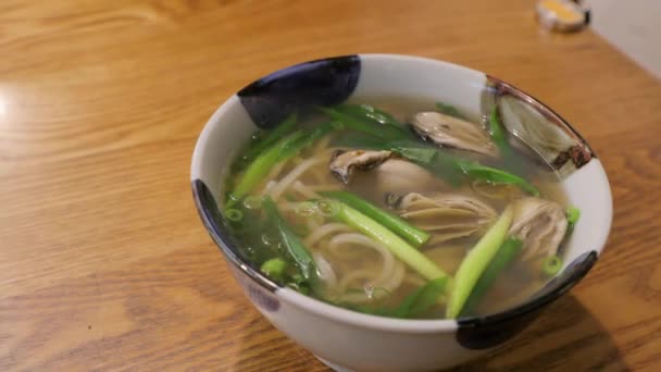 Tigela de sopa quente no Japão — Vídeo de Stock