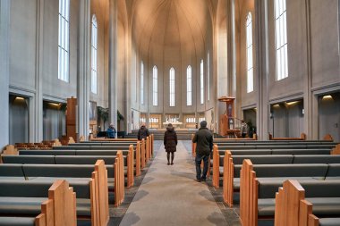 Modern Katedral İçi
