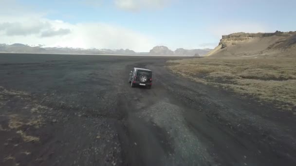 Fekete homok drone felvételeket vezetés — Stock videók