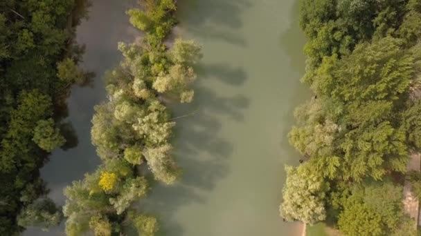 Río Danubio vista — Vídeo de stock