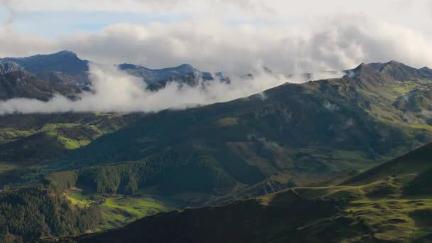 Високі гірські хмари, що Тіє в Андах — стокове відео