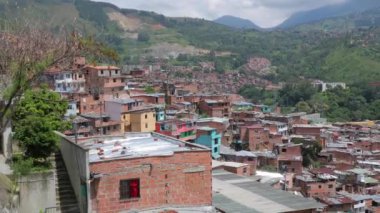 Medellin içinde Comuna 13 görünümü