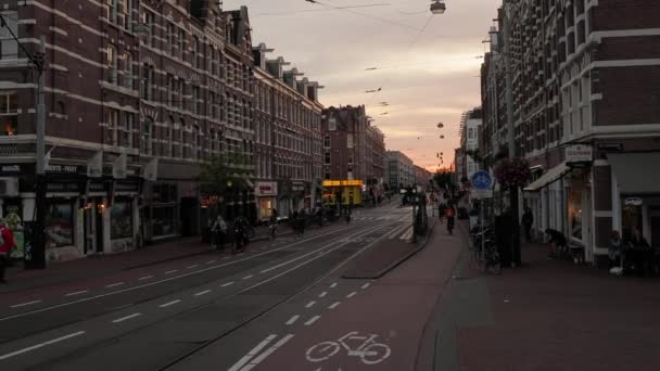 Večerní výhled do Amsterdamu — Stock video