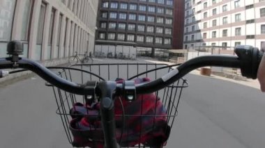 Bisiklet sürerken POV