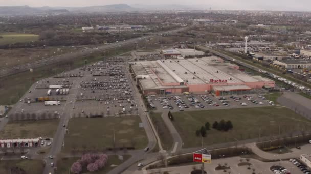 Centro comercial Vista aérea, Auchan — Vídeos de Stock