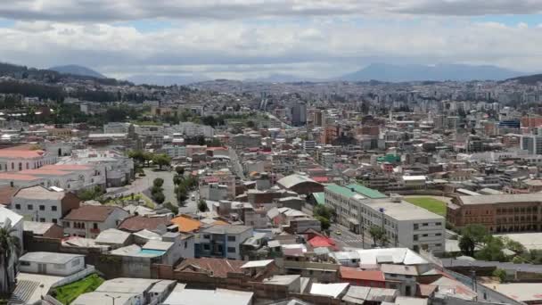 Quito, Ecudador city panorama — Stock Video
