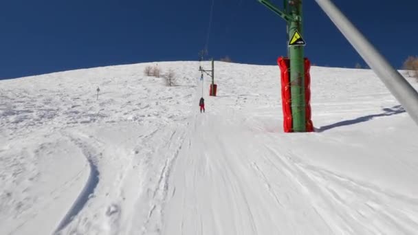 Skilift trekken — Stockvideo