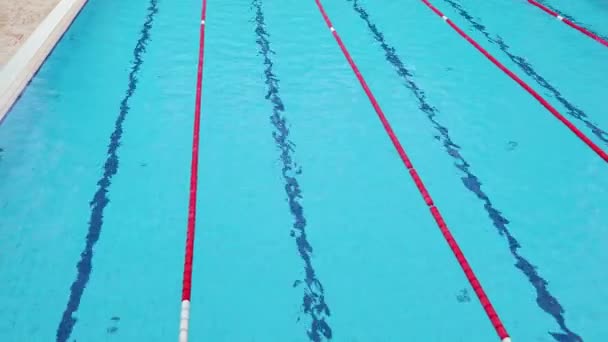 Carriles de la piscina de Seimming — Vídeo de stock
