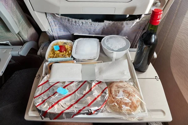 Airline food on the tray — Stock Photo, Image