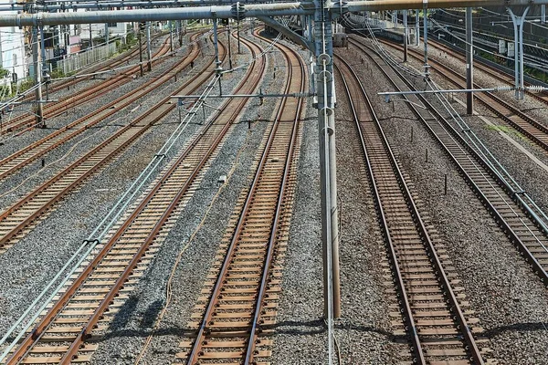 Rastreamentos ferroviários em uma cidade — Fotografia de Stock