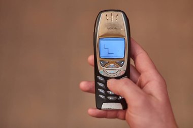 Eski telefon oyunu