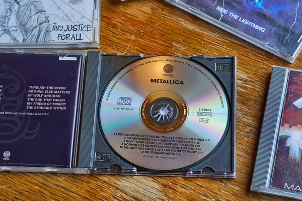 Metallica Ride Lightning ve diğer CD'ler — Stok fotoğraf