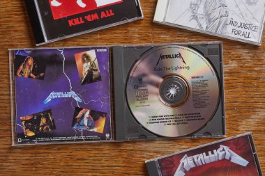 Metallica Ride Lightning ve diğer CD'ler