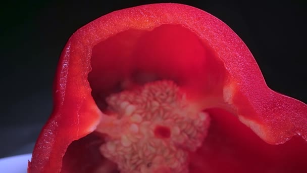 Röd bell pepper interiör makro — Stockvideo