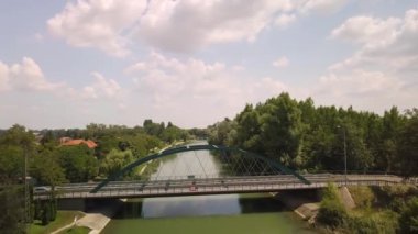 Nehir Tuna Nehri bir köyün havadan görüntüsü