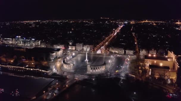 Plac Bohaterów w Budapeszcie z widokiem z lotu ptaka — Wideo stockowe