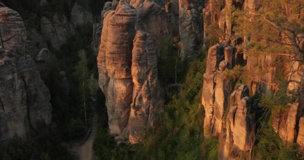 雄伟的落石景观 — 图库视频影像