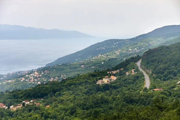 Mountains on the seaside in Croatia — Stock Photo, Image