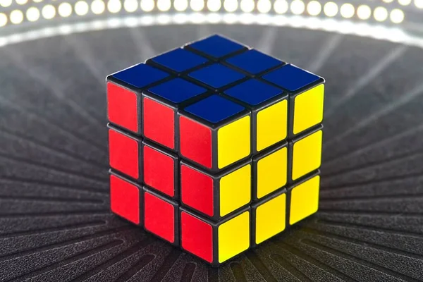 Rubiks Würfel gelöst — Stockfoto