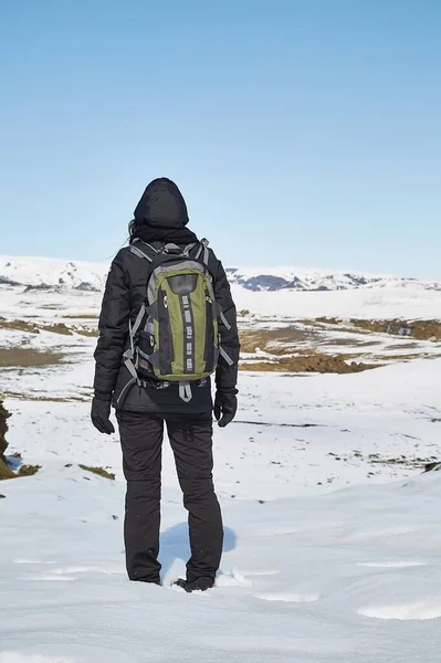 Senderismo en invierno nieve — Foto de Stock