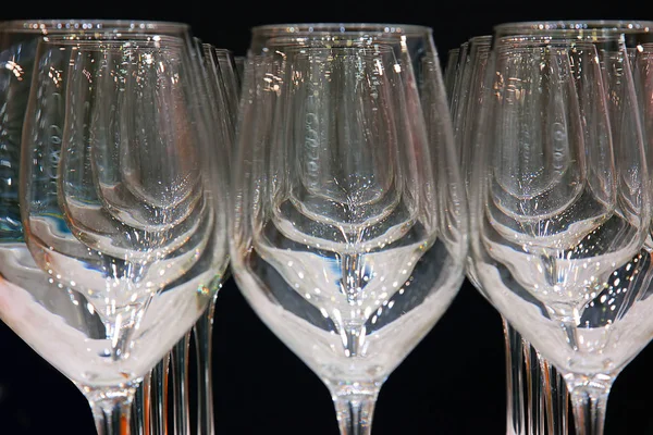 Скляні келихи для вина — стокове фото
