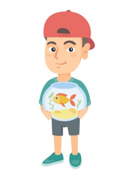 Beyaz çocuk akvaryum akvaryum balığı ile tutarak.