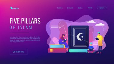 Geleneksel giysiler içinde Müslüman bir aile Kuran okuyor, küçük insanlar. İslam 'ın beş temel direği, İslam takvimi, İslam kültürü kavramı. Web sitesi indirme web sayfası şablonu.