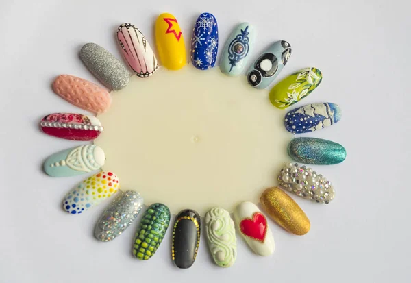 Monsters van vrouwelijke manicure — Stockfoto