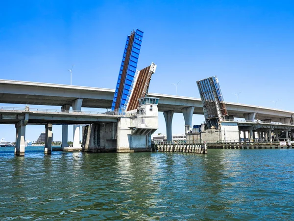 Uma Ponte Bascule Miami Flórida Estados Unidos — Fotografia de Stock