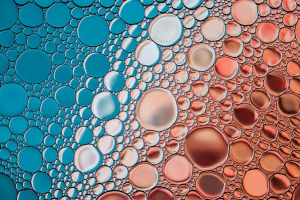 Agua brillante burbuja de aceite fondo abstracto. Fondo natural . — Foto de Stock