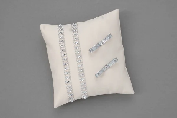 Beige Wedding Pillow for Rings. — Stock Photo, Image