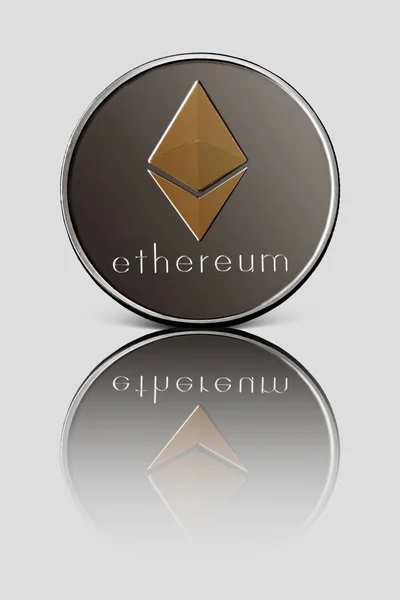 灰色の背景にシルバー Ethereum コイン デジタル通貨お金 投資コンセプト — ストック写真