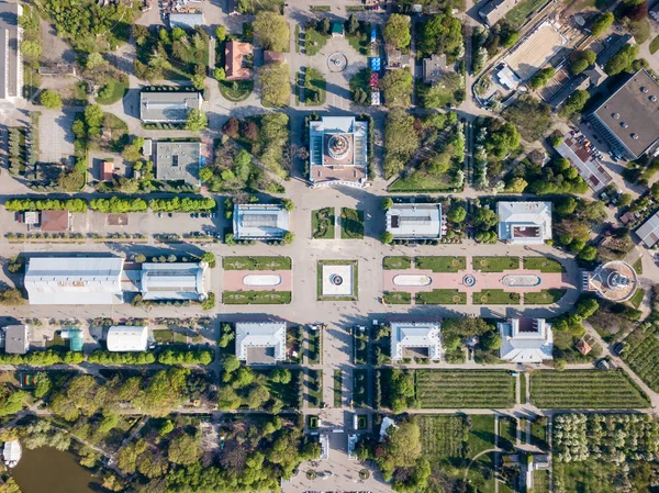 Centro Nacional Exposições Kiev Vista Edifícios Antigos Praças Com Ilhas — Fotografia de Stock