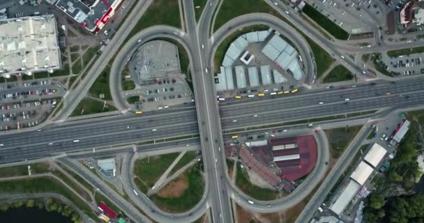 Luchtfoto Van Kiev District Poznyaki Weg Kruispunt Met Auto Oekraïne — Stockvideo