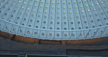 Olimpiyskiy ulusal spor kompleksi, Kiev, Ukrayna hava gece görünümü 