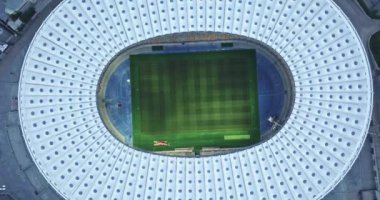 Olimpiyskiy ulusal spor kompleksi, Kiev, Ukrayna hava gece görünümü 