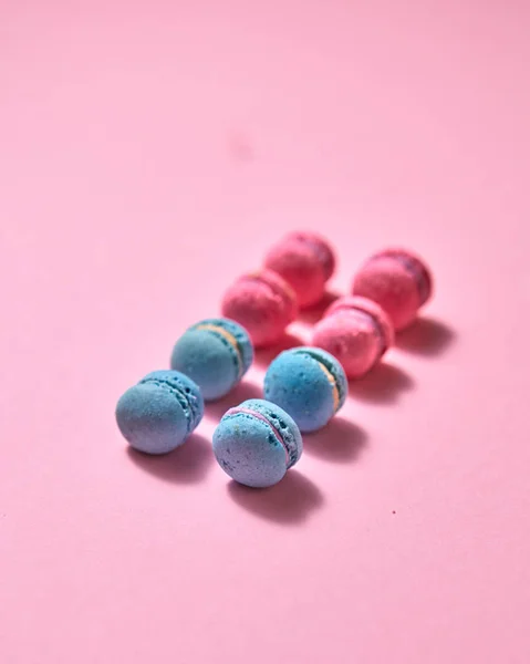 Diseño Creativo Hecho Coloridos Macarrones Azules Rosados Filas Sobre Fondo —  Fotos de Stock