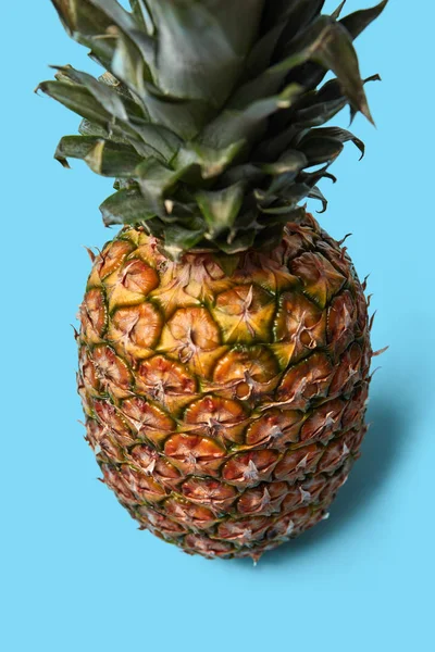 Gros Plan Fruit Exotique Juteux Ananas Aux Feuilles Vertes Sur — Photo