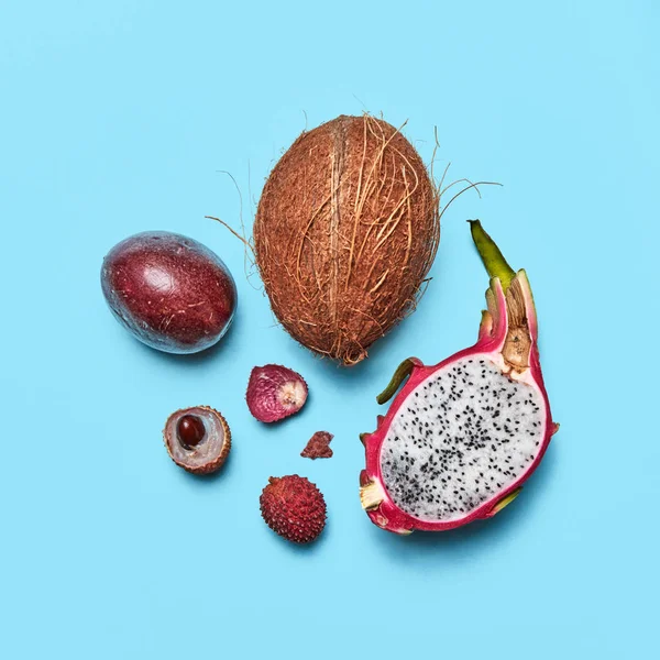 Καρύδας Υγιή Τροπικών Ώριμων Φρούτων Φρούτα Του Πάθους Λίτσι Πιταχάγιες — Φωτογραφία Αρχείου