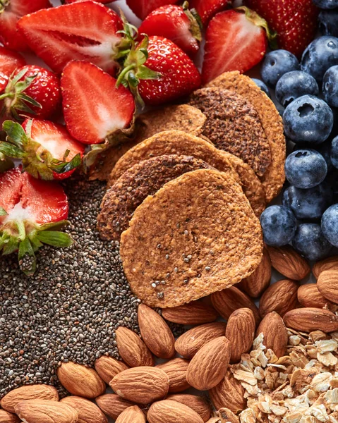 Mezcla Bayas Nueces Almendras Harina Avena Granola Semillas Chía Pan —  Fotos de Stock