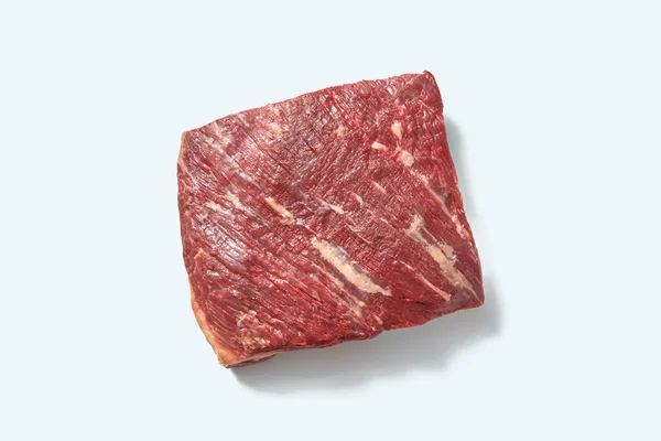 Natürliches Rohes Bio Kalbfleisch Zum Kochen Mit Schatten Auf Weißem — Stockfoto