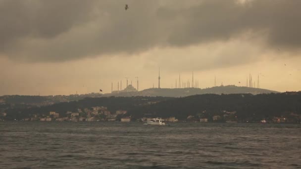 Panoramic View Beautiful Cityscape Istanbul Bosphorus Strait Sunset Turkey Video — Stock Video