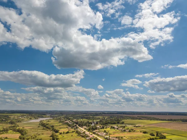 Widok Lotu Ptaka Frome Drone Ptaka Krajobrazu Wiejskiego Pola Uprawne — Zdjęcie stockowe