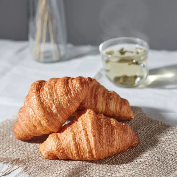 Morgens Frühstück Mit Hausgemachten Leckeren Frisch Gebackenen Französischen Bäckerei Auf — Stockfoto