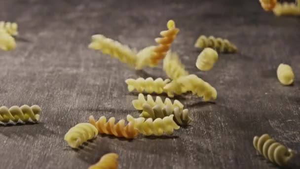 Macaroni Vallen Tafel Concept Van Italiaans Eten — Stockvideo