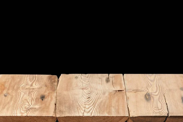 黒の背景に古いテクスチャの木製のテーブルを空にして 製品やものを表示してモンタージュします フィールドの深さを作成するために使用されるフォーカススタッキング — ストック写真