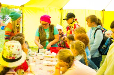 Haziran 8-12, 2018 üzerinde Tyumen, Rusya'da meydana geldi gökyüzü ve toprak ethnofestival