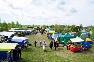 Haziran 8-12, 2018 üzerinde Tyumen, Rusya'da meydana geldi gökyüzü ve toprak ethnofestival
