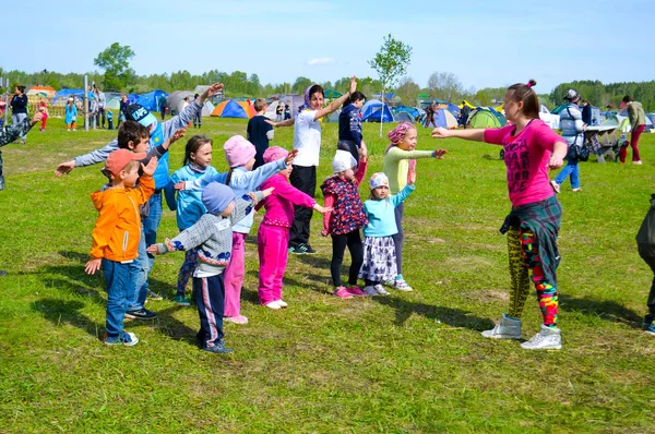 Haziran 8-12, 2018 üzerinde Tyumen, Rusya'da meydana geldi gökyüzü ve toprak ethnofestival