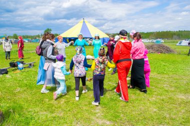  Haziran 8-12, 2018 üzerinde Tyumen, Rusya'da meydana geldi gökyüzü ve toprak ethnofestival